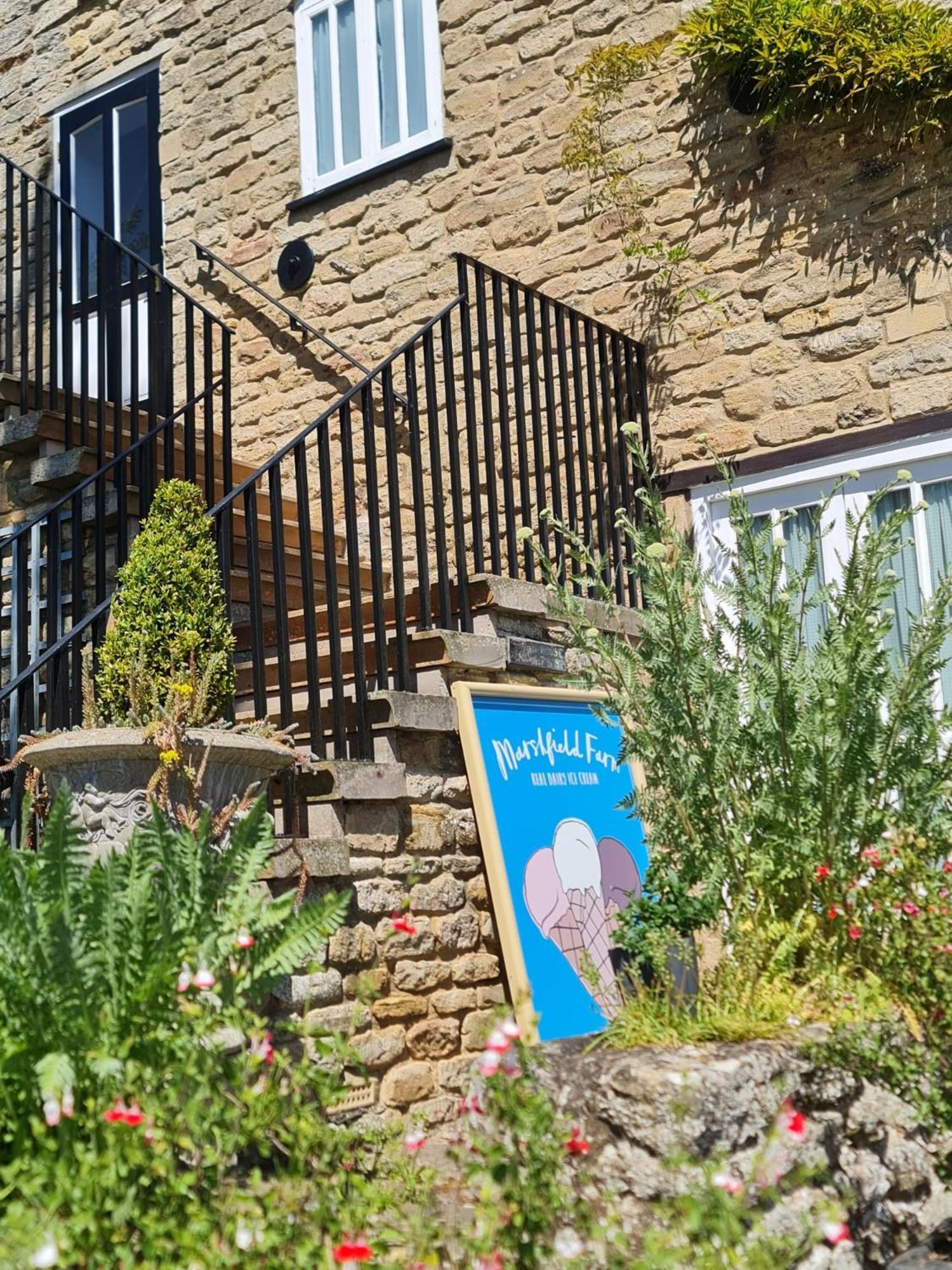 The Ship Inn Oundle Exterior foto